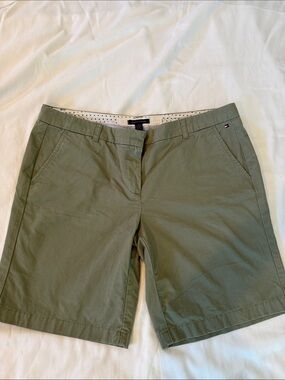 Tommy Hilfiger Women's Olive Utility Bermuda Shorts